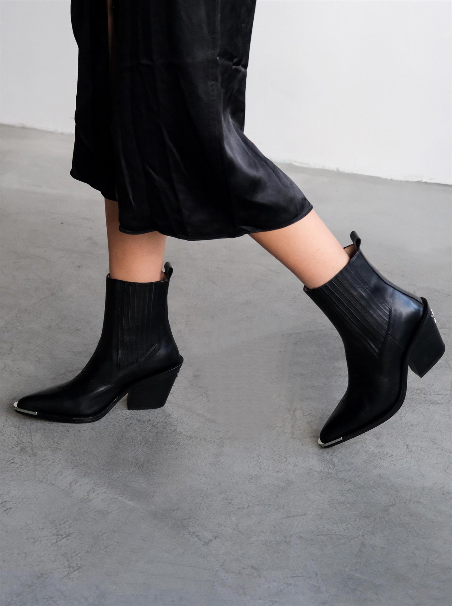 Nella Black Boots